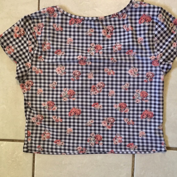 CROP TOP - Picture 4 of 7